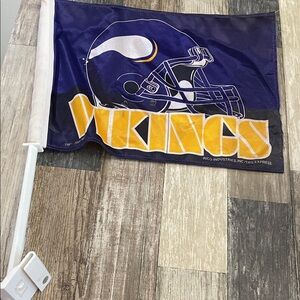 VINTAGE Vikings Car Flag with Helmet Design 2000‎